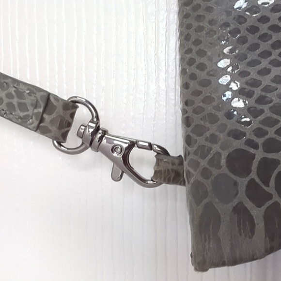 Perlina Leather Snakeskin Envelope Shoulder Bag Clutch - Picture 4 of 12